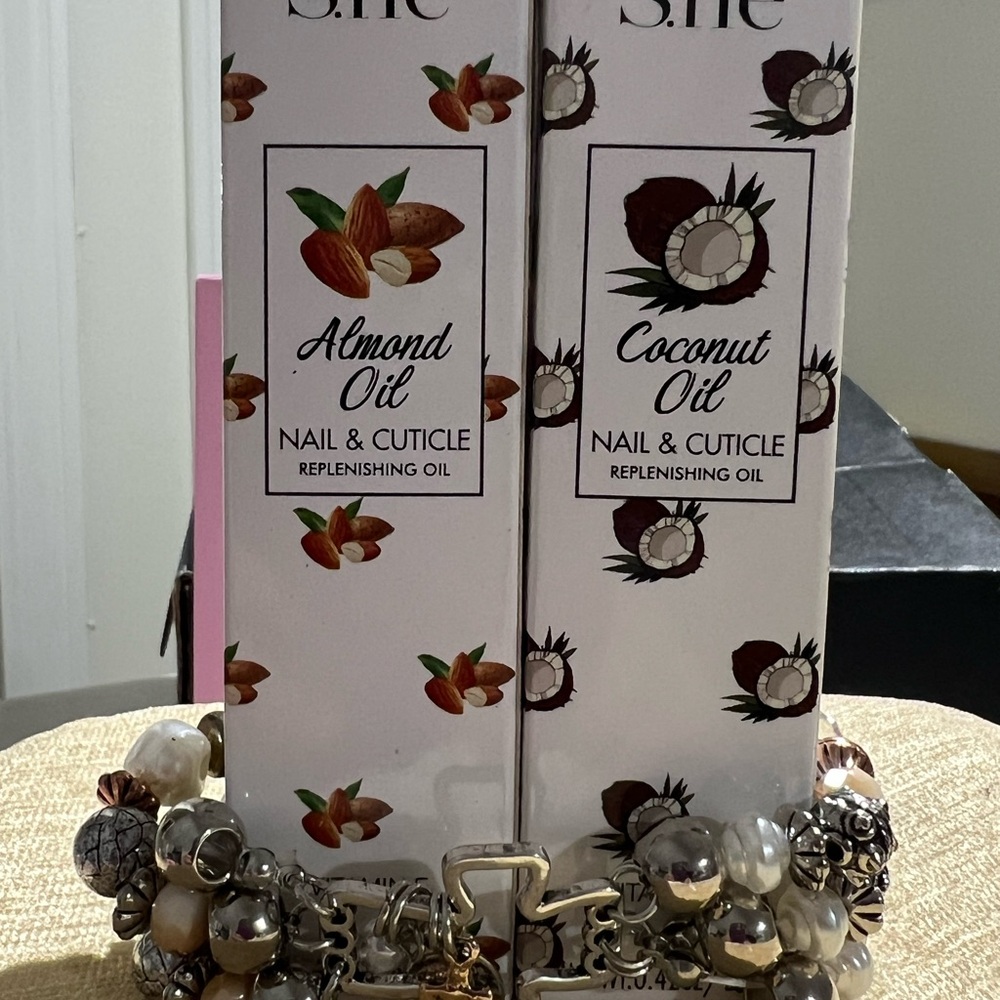 Almond & Coconut Oil Nail & Cuticle Replenishing Oil and bracelet